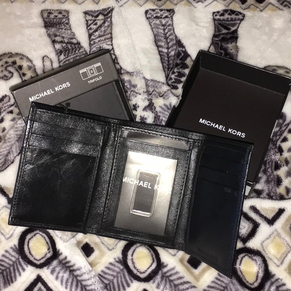 Michael Kors Walet - Picture 3 of 6